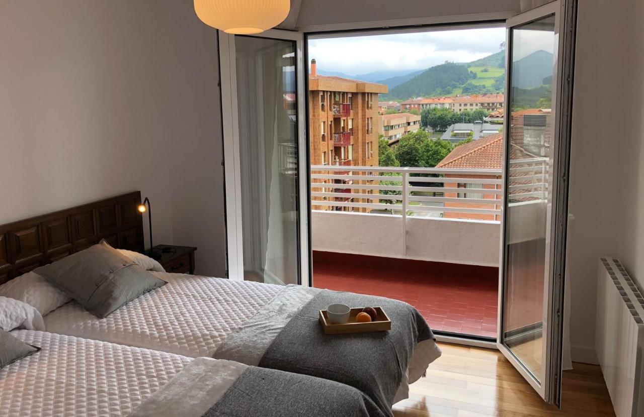 Piso Centrico Y Tranquilo En Gernika Apartman Kültér fotó